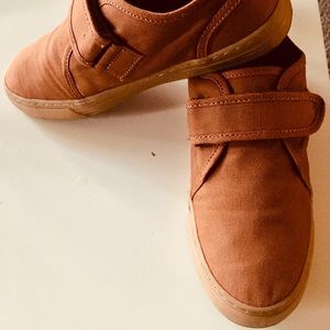 Zara Boy’s Sneakers